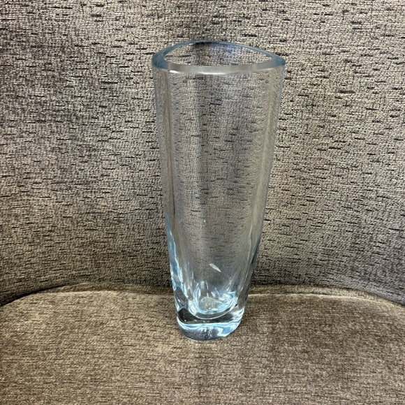 Vintage Large Thick Heavy Clear Triangle Art Glass Vase. - Picture 2 of 11